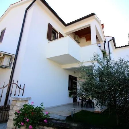 Ferienwohnung In Mit Grill, Terrasse Und Garten Apartment