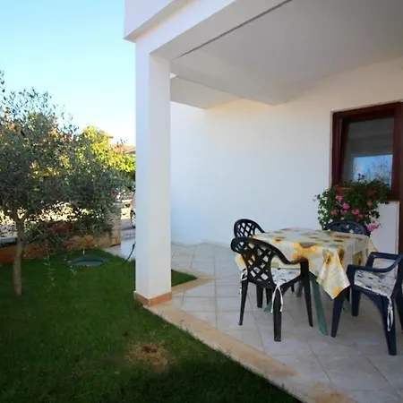 Ferienwohnung In Mit Grill, Terrasse Und Garten Apartment Poreč