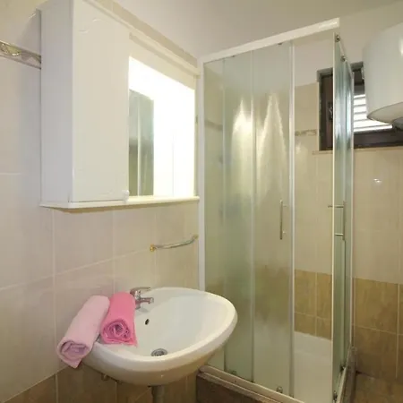Ferienwohnung In Mit Grill, Terrasse Und Garten Apartment